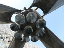 У Falcon 9 девять двигателей