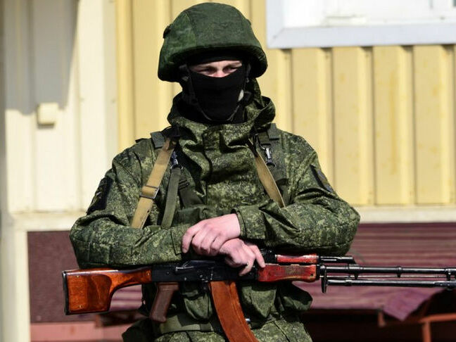 Боевикам "ДНР" разрешили стрелять по ВСУ, премьер Словакии "пообещал" России Закарпатье. Главное за день
