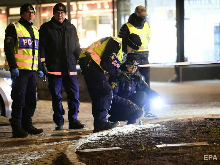 В Швеции вооруженный мужчина ранил семь человек. В полиции заявили о вероятном теракте
