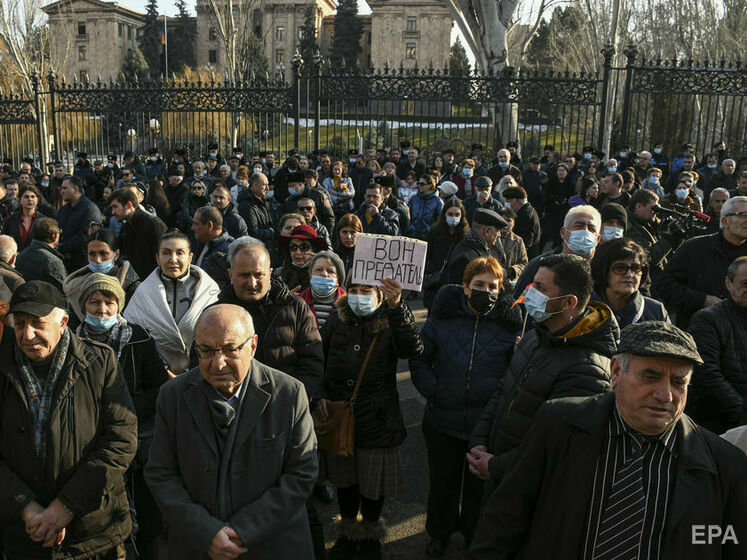 У Вірменії тисячі мітингувальників вимагали відставки Пашиняна. Відео
