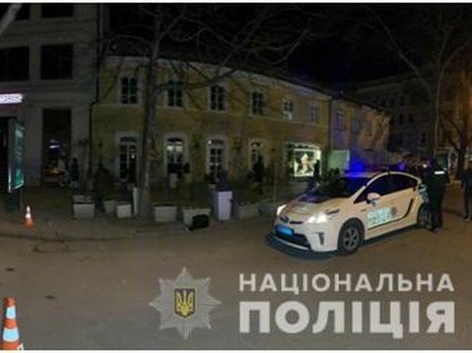 У центрі Одеси сталася стрілянина, троє людей постраждали