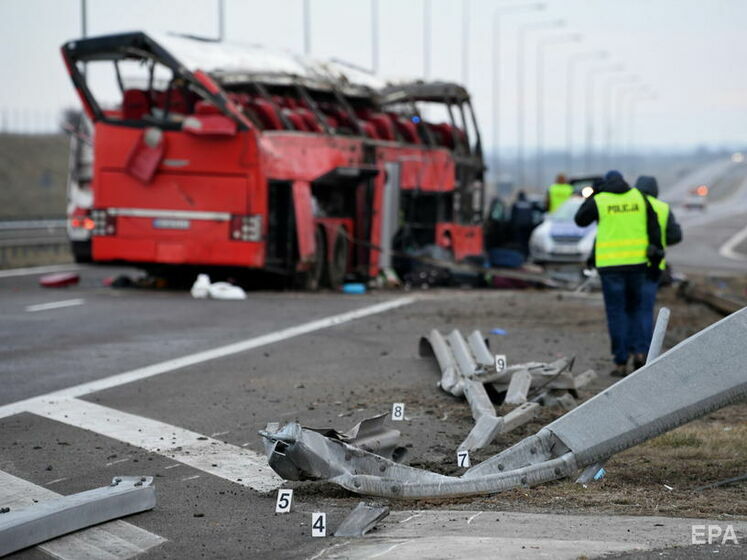 Постраждалий у ДТП у Польщі українець розповів, що водій автобуса міг заснути