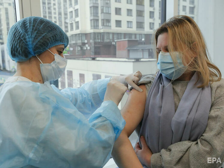 Заразитися коронавірусом через вакцинацію проти COVID-19 неможливо – МОЗ України