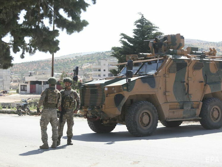 Турецкие военные обстреляли позиции курдов в Сирии 