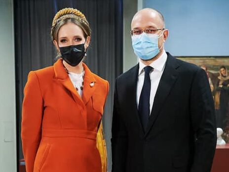 Осадчая показала букет, который получила от Шмыгаля