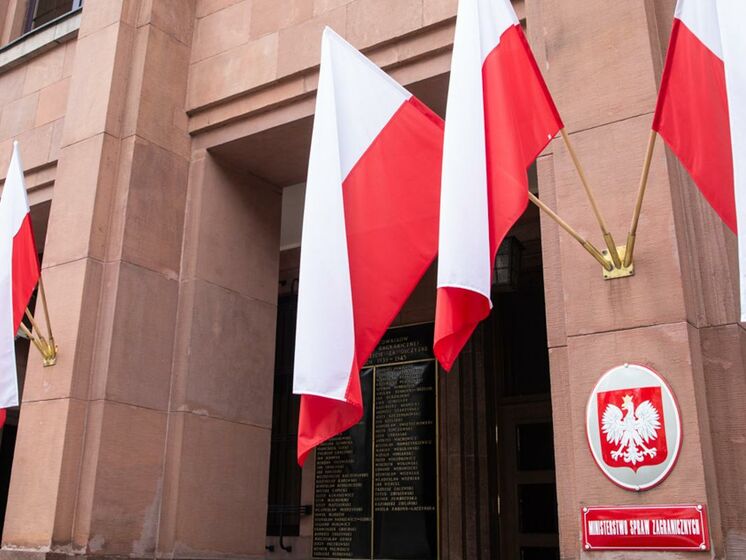 "У відповідь на ворожі та невиправдані дії Білорусі". Польща висилає білоруського дипломата