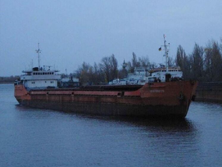 Стали известны имена членов экипажа затонувшего в Черном море судна