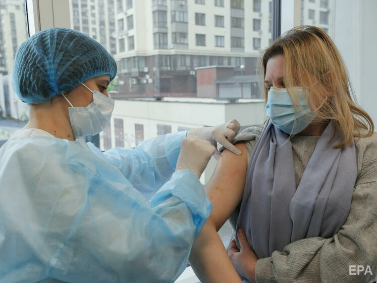 На вакцинацию против коронавируса записалось уже 220 тыс. украинцев – Федоров