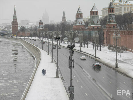 81,2% українців вважають Росію недружньою країною-сусідом – опитування