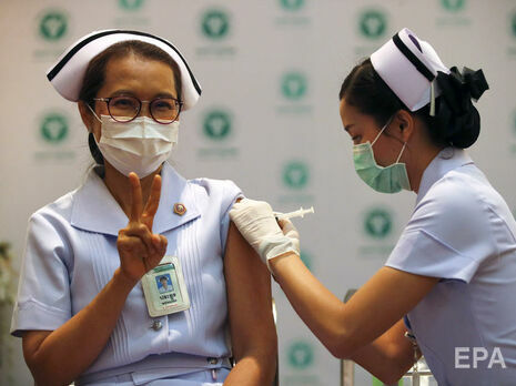 YouTube протягом півроку видалив понад 30 тис. відео з недостовірною інформацією про вакцинацію проти COVID-19