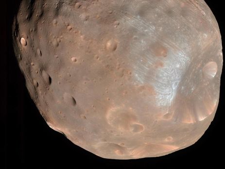 Ученые смоделировали превращение спутника Марса в 