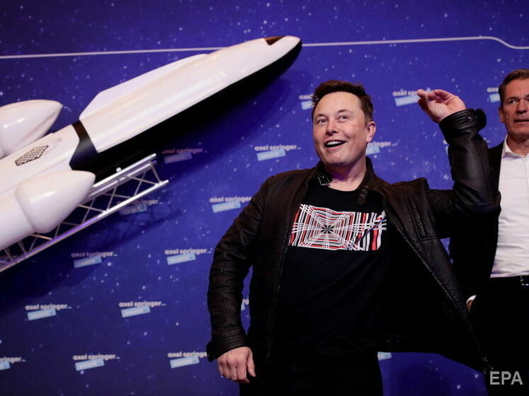 Маск призначив себе "технокоролем" компанії Tesla