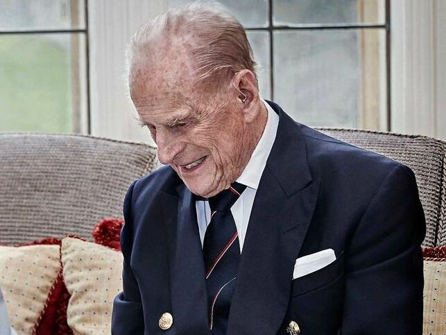 99-річний принц Філіп покинув клініку за місяць після госпіталізації – Reuters