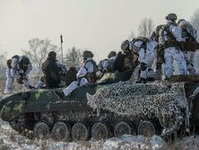 Украинцы больше всего доверяют ВСУ, волонтерским организациям, церкви и ГСЧС – опрос
