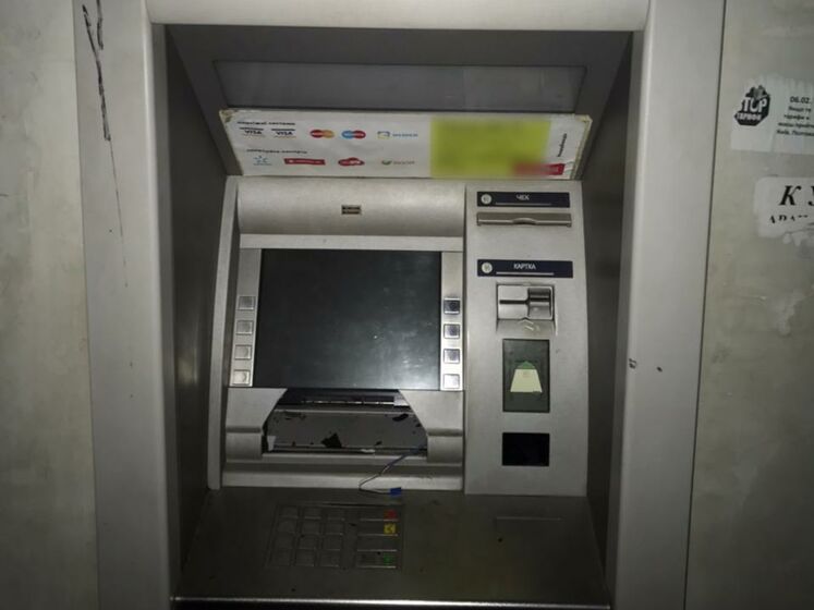 У Харківській області невідомі підірвали банкомат і викрали гроші