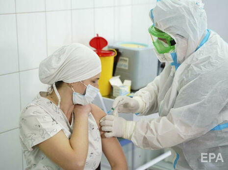 С 24 февраля украинцев вакцинируют прибывшей из Индии вакциной Covishield