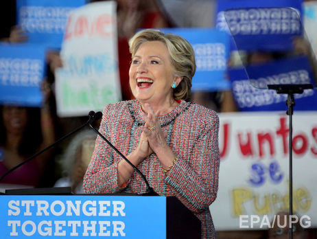 Опрос: Клинтон опережает Трампа на 7%