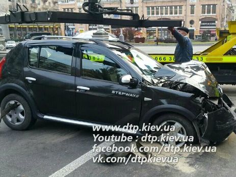 В Киеве произошло ДТП с участием, возможно, нетрезвого сотрудника посольства Азербайджана