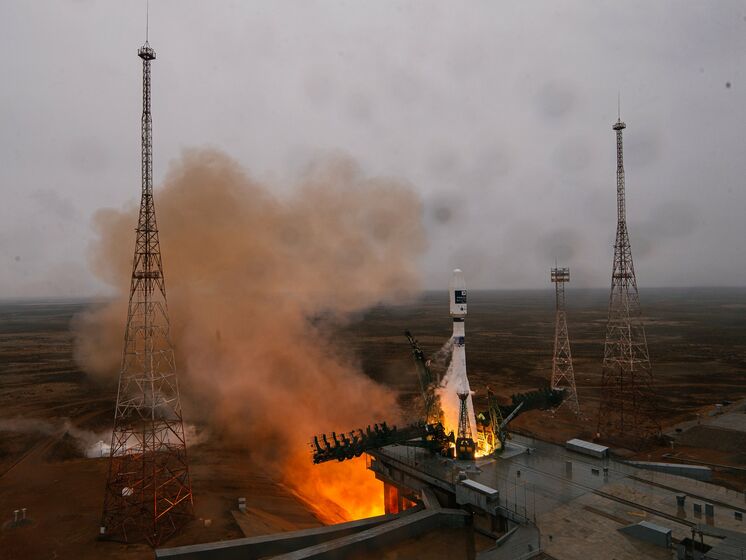 "Роскосмос" с третьей попытки запустил ракету с 38 спутниками