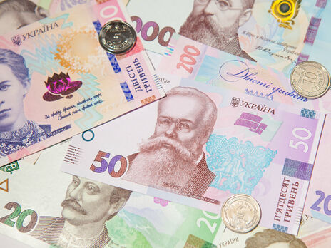 Гривня подешевшала щодо євро
