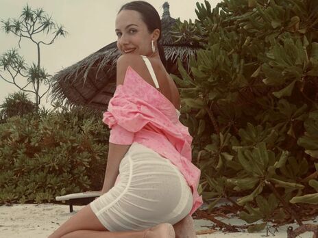 Дружина Остапчука розповіла, які емоції викликають у неї порівняння з його колишньою дружиною