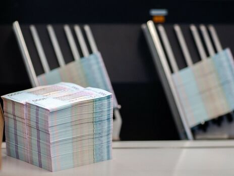 Гривна подешевела к доллару