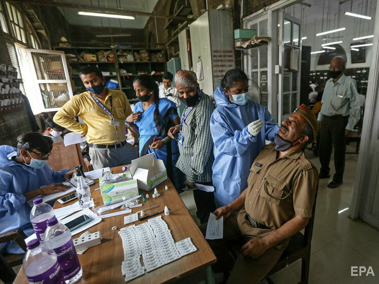 В Индии выявили штамм коронавируса с двойной мутацией