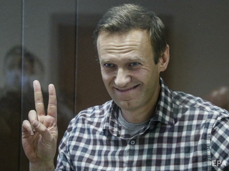 У штабі Навального повідомили про погіршення здоров'я політика. Тюремники вважають, що з опозиціонером усе гаразд