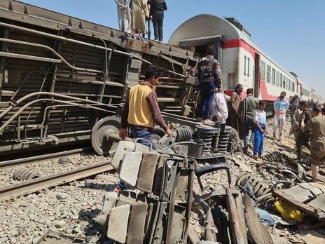 В Египте столкнулись два пассажирских поезда, погибли более 30 человек