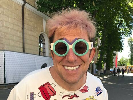 Корогодський: Добридень, мене звати Гарік і я вакцинофіл. Я за вакцинацію тією вакциною, яка доступна