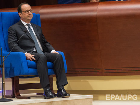 Олланд рассказал, что на первых переговорах в нормандском формате Путин вел жесткую игру, а Порошенко боялся