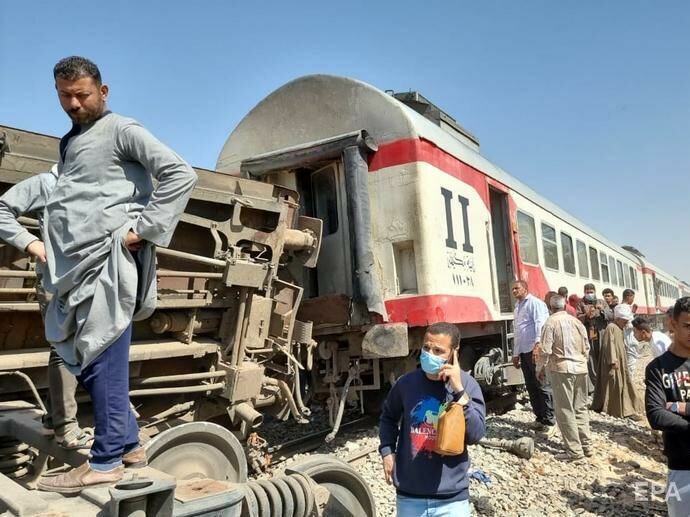 Среди жертв столкновения поездов в Египте украинцев нет – МИД Украины
