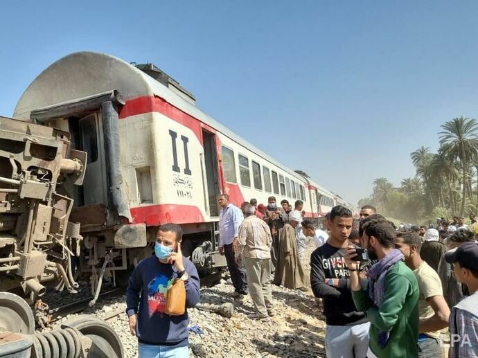 Кількість постраждалих у залізничній катастрофі в Єгипті зросла до 165