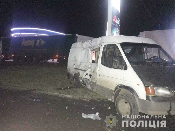 В Николаевской области в тройное ДТП попал полицейский на Mercedes – полиция