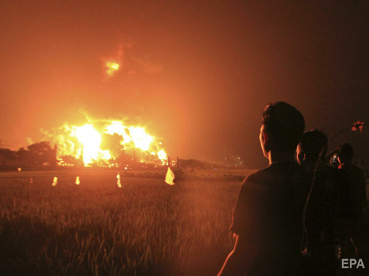 В Индонезии произошел взрыв на четвертом по величине нефтеперерабатывающем заводе, пострадали 20 человек
