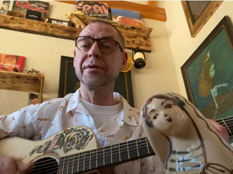 Міхалок уперше заспівав українською мовою. Відео