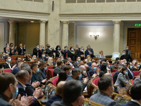 Рада вимагає від Росії припинити бойові дії на Донбасі. ОПЗЖ не дала жодного голосу