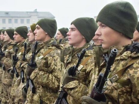 В Украине с 1 апреля начался весенний призыв в армию. Количество срочников в ВСУ уменьшили 