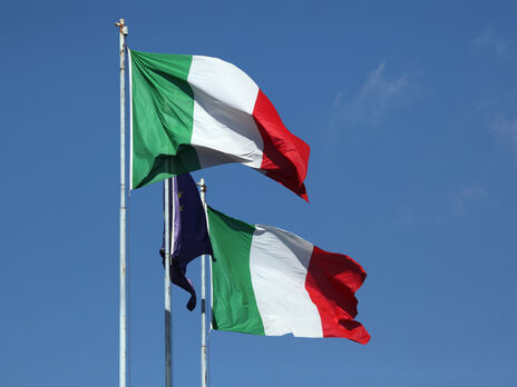 Дружина заарештованого за шпигунство на користь РФ італійського офіцера пояснила його дії низькою зарплатою в розмірі €3 тис.