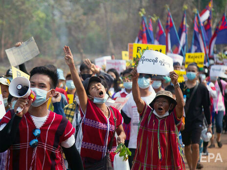 В Мьянме силовики убили более 40 детей. Самой младшей жертвой стала шестилетняя девочка