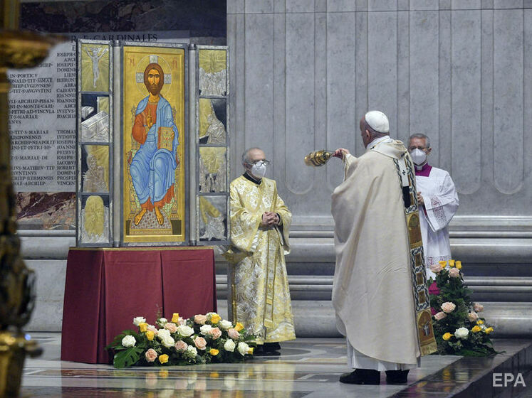 Папа римський із нагоди католицького Великодня звернувся до вірян. У зверненні він згадав про Україну