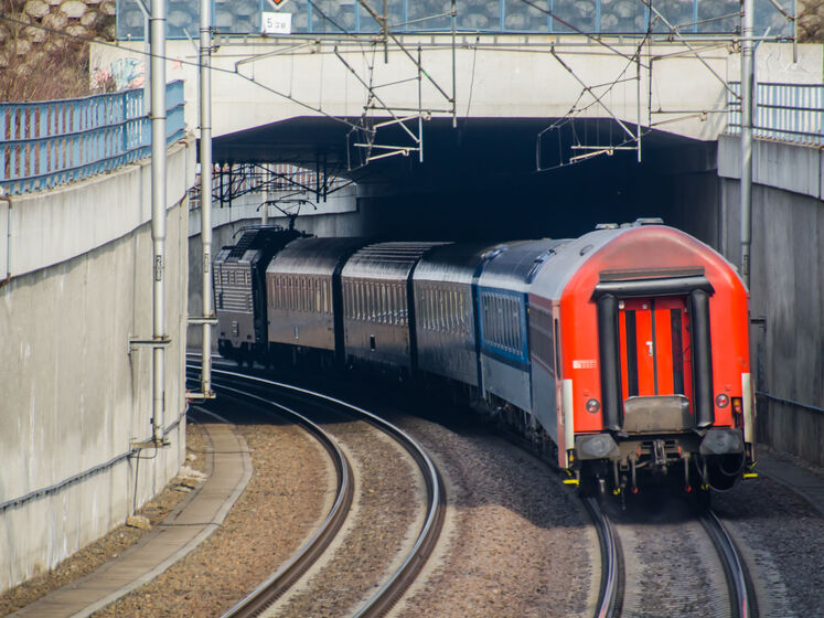 В Хмельницкой области из-за карантина отменили пригородные поезда