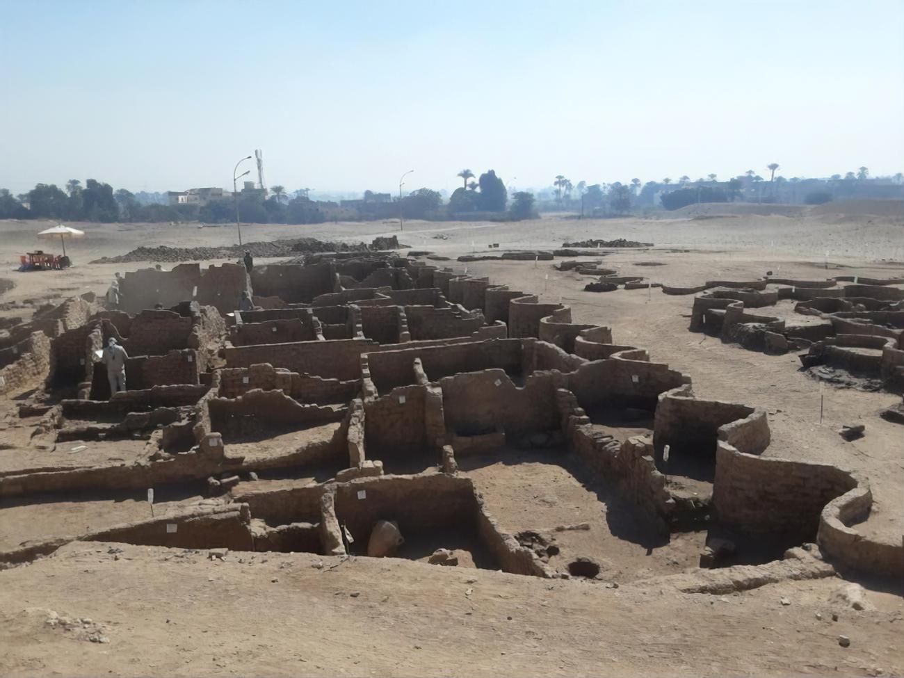 In Egypt, archaeologists have unearthed the Golden City, which is more than 3 thousand years old.  The discovery was compared to the find of the tomb of Tutankhamun