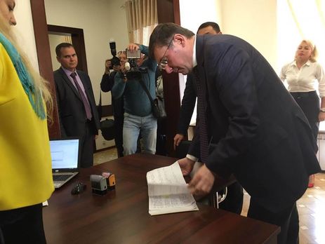 Автор письма угрожал уничтожить генпрокурора Украины Юрия Луценко