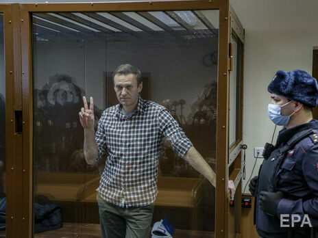 ФСИН назвала удовлетворительным состояние здоровья Навального, его жена говорит, что это не так