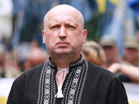 Турчинов: Отводить войска вместо того, чтобы освобождать родную землю – позорно