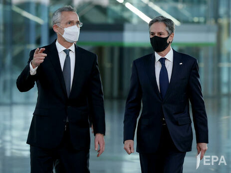 Блінкен і Столтенберг заявили про важливість зупинення РФ перекидання військових сил уздовж кордонів України й в окупованому Криму – Держдеп