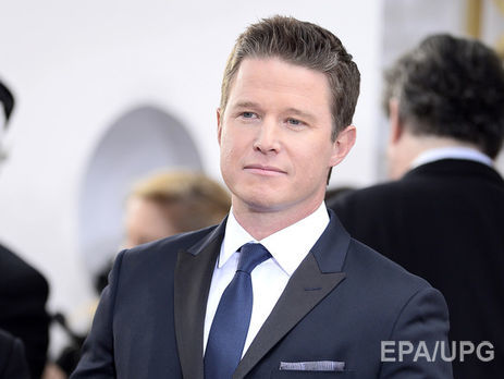 Американский телеканал уволил ведущего после появления записи его разговора с Трампом о женщинах