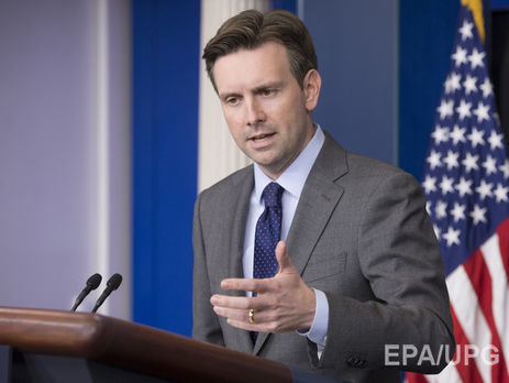 Пресс-секретарь Белого дома: Трамп на протяжении двух дебатов шмыгал носом и теперь обвиняет Клинтон в употреблении наркотиков?