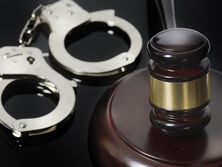 Підозрюваного взяли під варту в залі суду